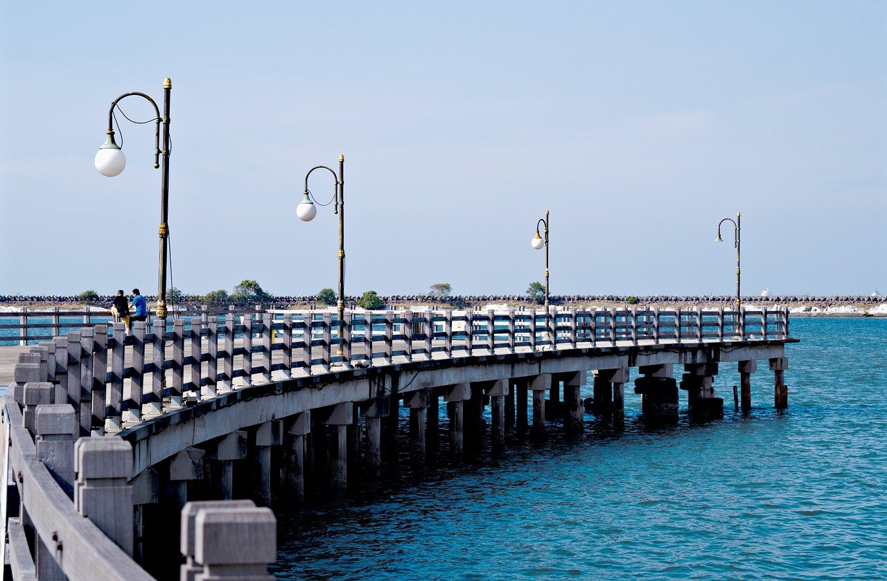 매력 넘치는 크리스마스 빌리지, 여유로운 특별한 경험!