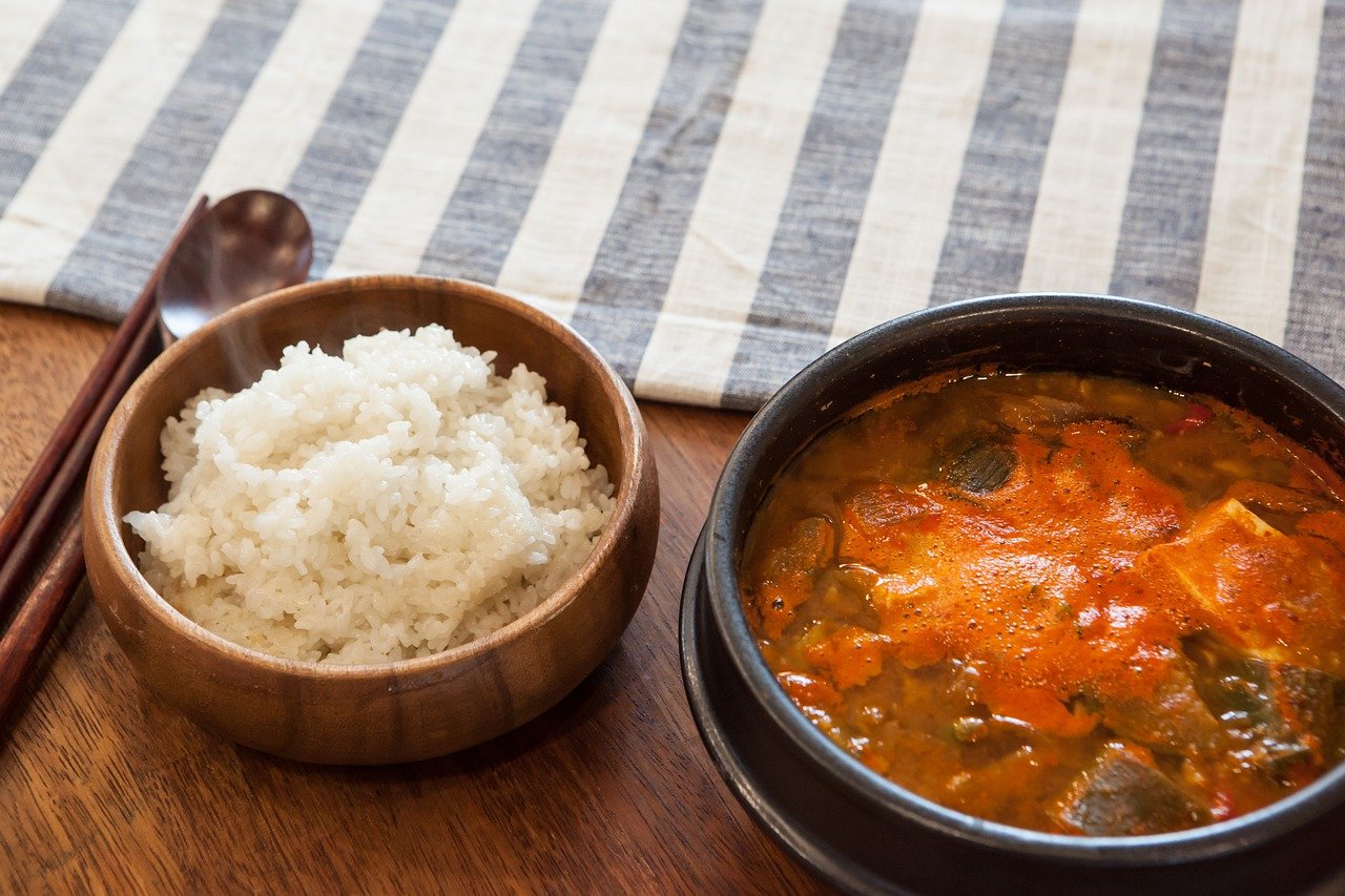 모텔 변신! 국가장학금 I 유형(학생 직접 지원형)으로 여러분의 꿈을 키우세요!