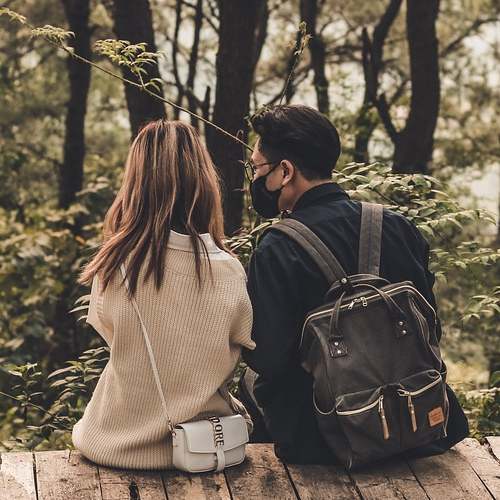 다리 통증, 앉았다 일어날 때 발생하는 불편함 해결하기